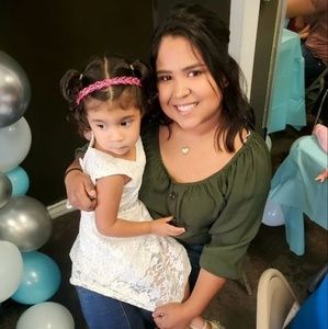 Meet your Posher, Mirna